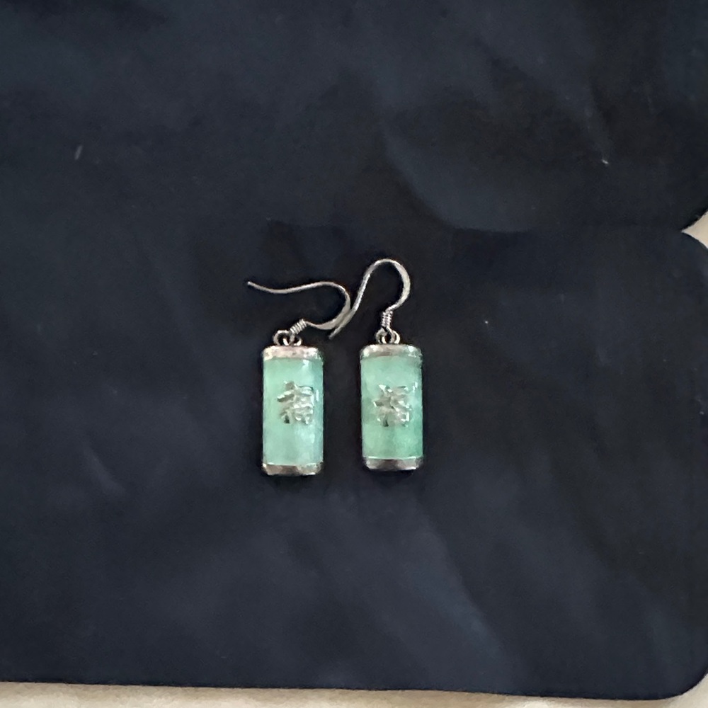 Elegant Green Earrings